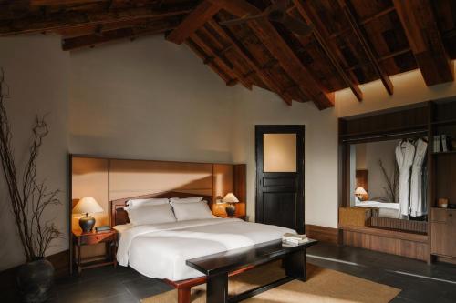 Katil atau katil-katil dalam bilik di Futon Designer Hotel-Liberation Monument&Nanbin Road Store