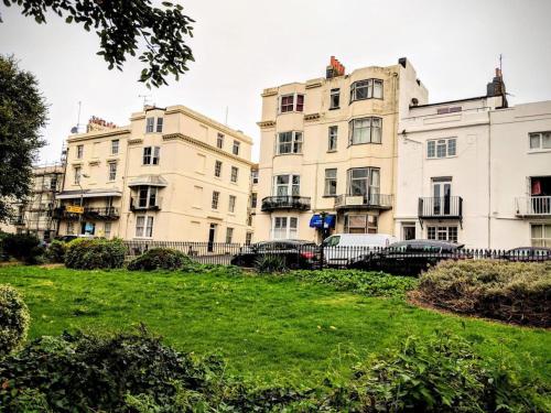 Dudy Studios At Brighton City Center photo 32
