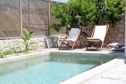 Village escape house