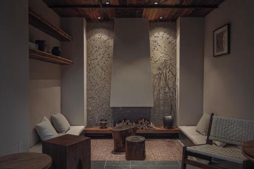 Ruang duduk di Futon Designer Hotel-Liberation Monument&Nanbin Road Store