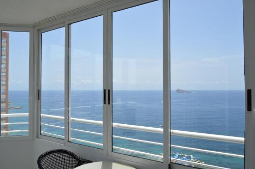 Balcón de Poniente First Line