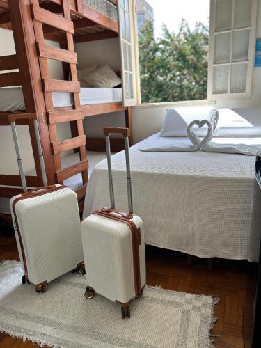 Postel nebo postele na pokoji v ubytování Nuhh Hostel