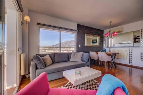 135 - Beachfront Apartment with Pool, Fuengirola!