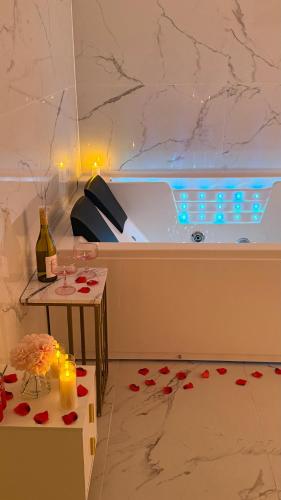 Fotografie z fotogalerie ubytování Jacuzzi Bliss by the Motława v Gdaňsku