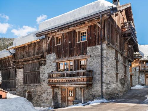 Chalet authentique avec jacuzzi, sauna et parking pour 12 personnes