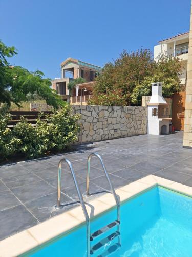 Πισίνα στο ή κοντά στο Lithina charm villa with private pool and sea view