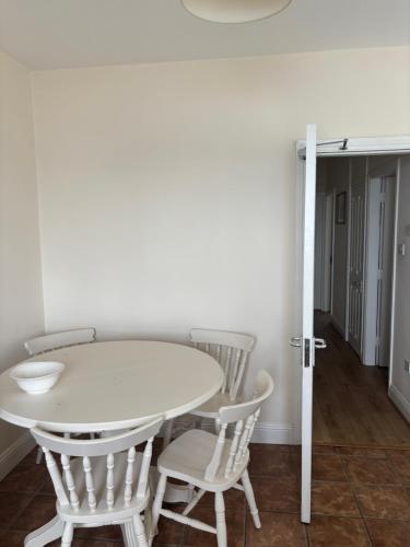 Fotografie z fotogalerie ubytování 2 bed Beachfront Apartment Inchydoney Cork v destinaci Balnacart