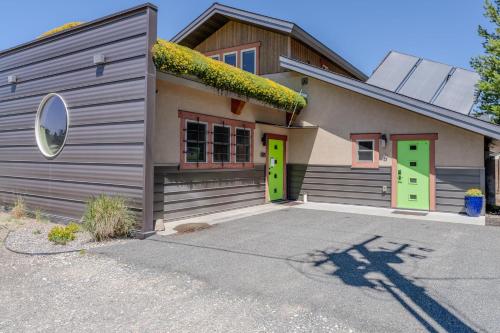 Gallery image of YCC Studio in West Yellowstone