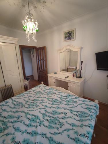 Near 8km bazaar apartment