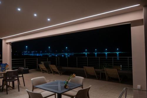 TSABAS BEACH SIDE APARTMENTS ΤΣΑΜΠΑΣ Παραλιακά διαμερίσματα 3