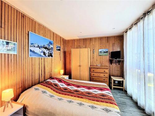 Postel nebo postele na pokoji v ubytování Résidence Phenix - APPARTEMENT 2 PIECES CABINE 6 PERSONNES MAE-9684