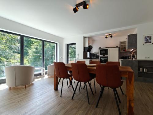 Dapur atau dapur kecil di Elpe Apartments Hochsauerland