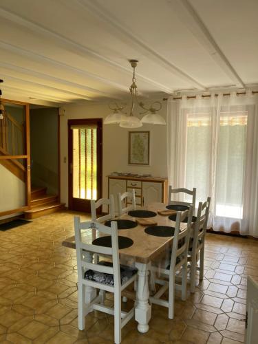 Μια τηλεόραση ή/και κέντρο ψυχαγωγίας στο Chalet LEVEQUE