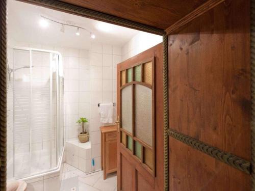 Ένα μπάνιο στο Appealing apartment in Quedlinburg