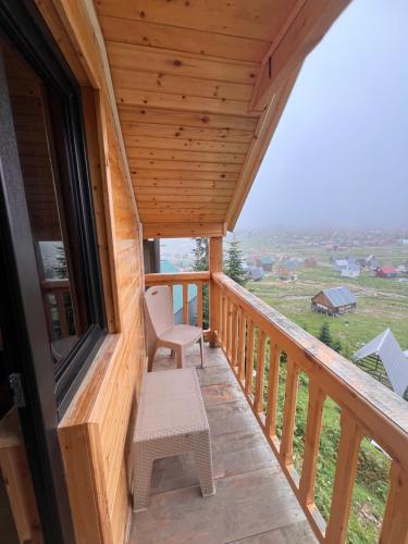 Gambar di galeri bagi Hill House Bakhmaro di Chʼkhakoura