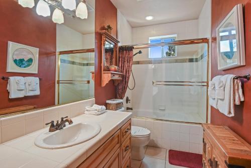 a bathroom with a sink and a shower and a toilet at Crystal Charm Amazing 3 BDR Condo Close to Beaches Casinos & Skiing in Crystal Bay