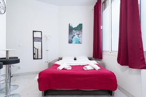 Postel nebo postele na pokoji v ubytování Modern 2 Rooms in the heart of Cannes