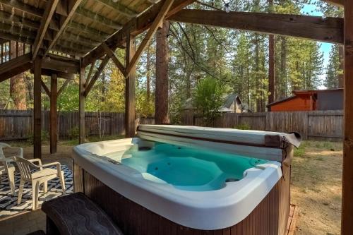 Φωτογραφία από το άλμπουμ του Paloma Place 30 plus Day Vacation Home σε South Lake Tahoe