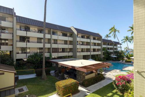 Πισίνα στο ή κοντά στο Oceanfront 2-Bedroom Condo in Kailua-Kona