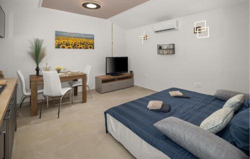 Foto Cozy Home In Umag With Wifi 4