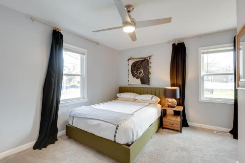 Voodi või voodid majutusasutuse Charming Baltimore Getaway - 5 Miles to Downtown! toas