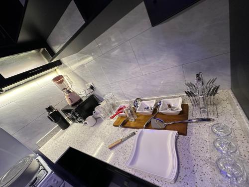 Φωτογραφία από το άλμπουμ του Chic 2BDR Flat in Kigali City with Free Parking n fast WiFi - Modern and Cozy στο Κιγκάλι