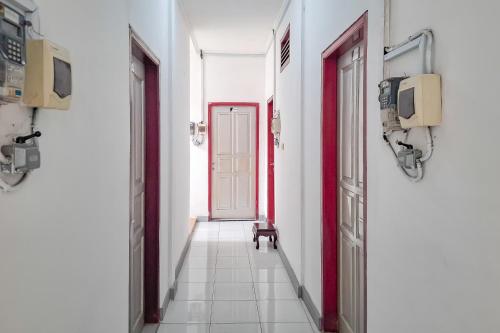 CandiにあるUrbanview Hotel Executive Residence Semarang by RedDoorzのギャラリーの写真