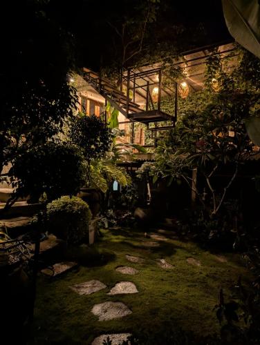 Zahrada ubytování Sesatha waters edge villa