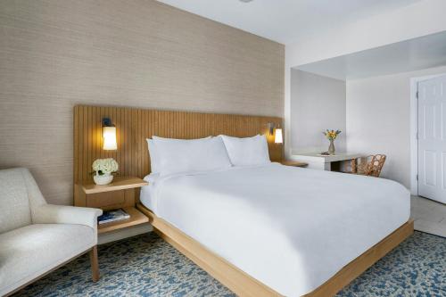 Katil atau katil-katil dalam bilik di Marriott's BeachPlace Towers
