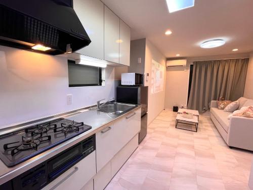Sunlit Retreat Home-2 min from Shinjuku Station