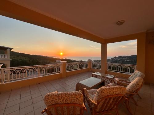 Villa Avra Arillas sunsets and large pool
