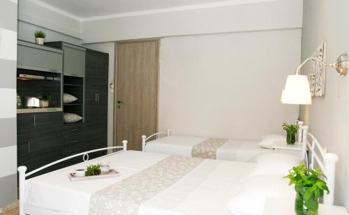 Gallery image of Drossinos Studios in Poros