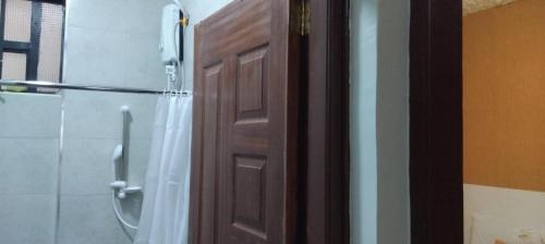 Ένα μπάνιο στο Yellow Petals Homestays