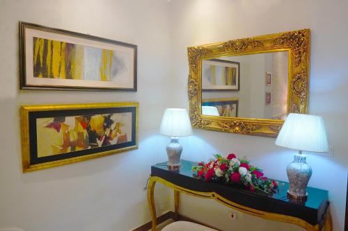 Billede fra billedgalleriet på Elegant 2BR Apartment AC, Lift, Parking & Convenient Location i Lahore