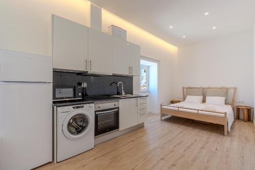Downtown Studio Apartment G - 150m from the Beach