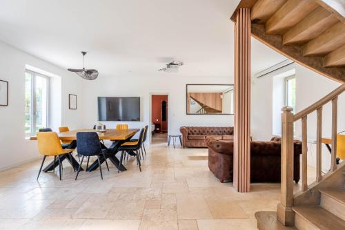 Posezení v ubytování Maison du Verger à Dardilly