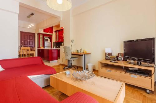 Athens Strawberry Hideaway - City Cozy Gem
