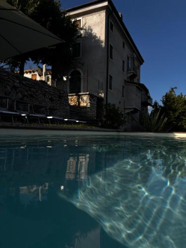 Bazén v ubytování Casa vacanze Conca d Oro nebo v jeho okolí