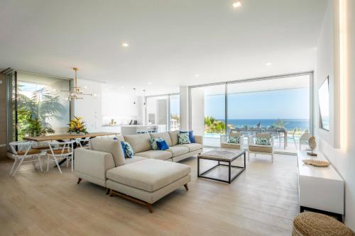 Beach View Villa by Blue Diamond 55