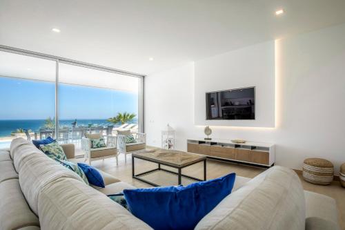 Beach View Villa by Blue Diamond 55