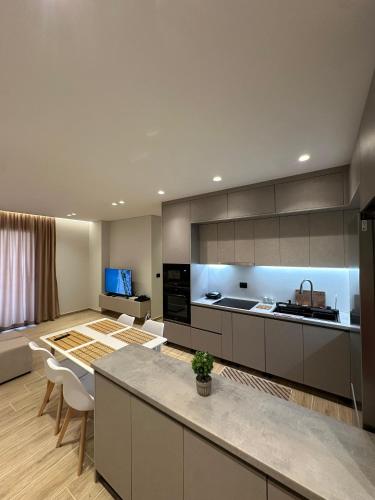 Thalassa Apartment