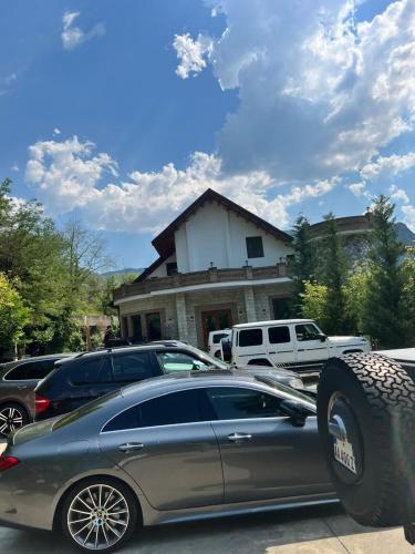 Gallery image of Hotel - Resort Vellezerit Doka in Klos