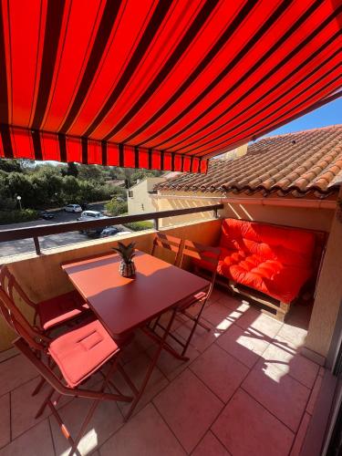 Appartement avec piscine et parking privé - La Villa de Mina