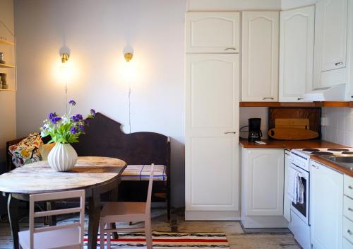 Fotografie z fotogalerie ubytování Charming wooden house apartment in Vaasa v destinaci Vaasa
