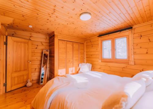 Hakuba Hills Lodge