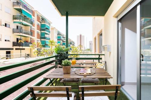 Sunnyland Cristianos Beach