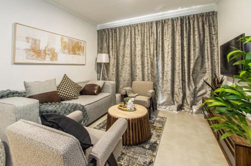 Χώρος καθιστικού στο Blue luxurious Apt