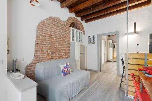 GuestHost - Stylish Industrial Flat near Navigli
