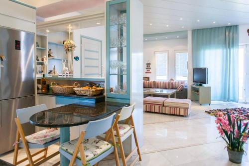 Spacious and Cozy Penthouse in the Heart of Chania
