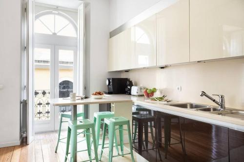 GuestReady - Stunning Design Apartments in Chiado